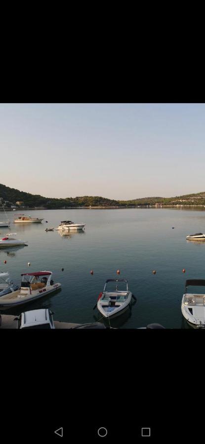 Apartmani Prova Tisno Exterior foto